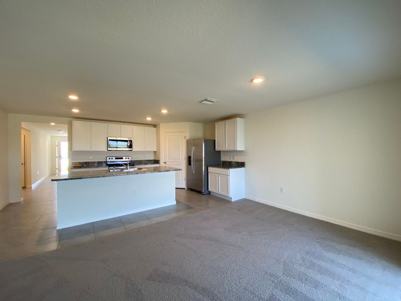 661 W Twisted Oaks Dr - Photo 7 of 46