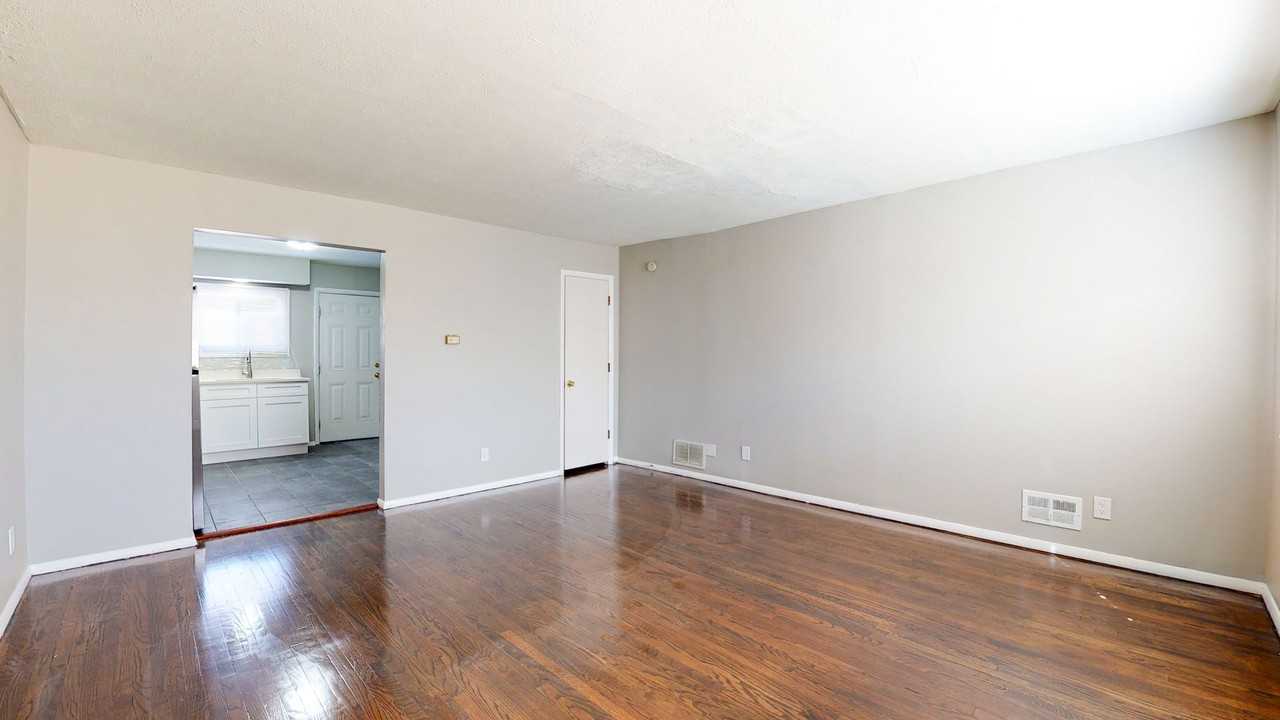 2203 Todd Dr - Photo 7 of 11