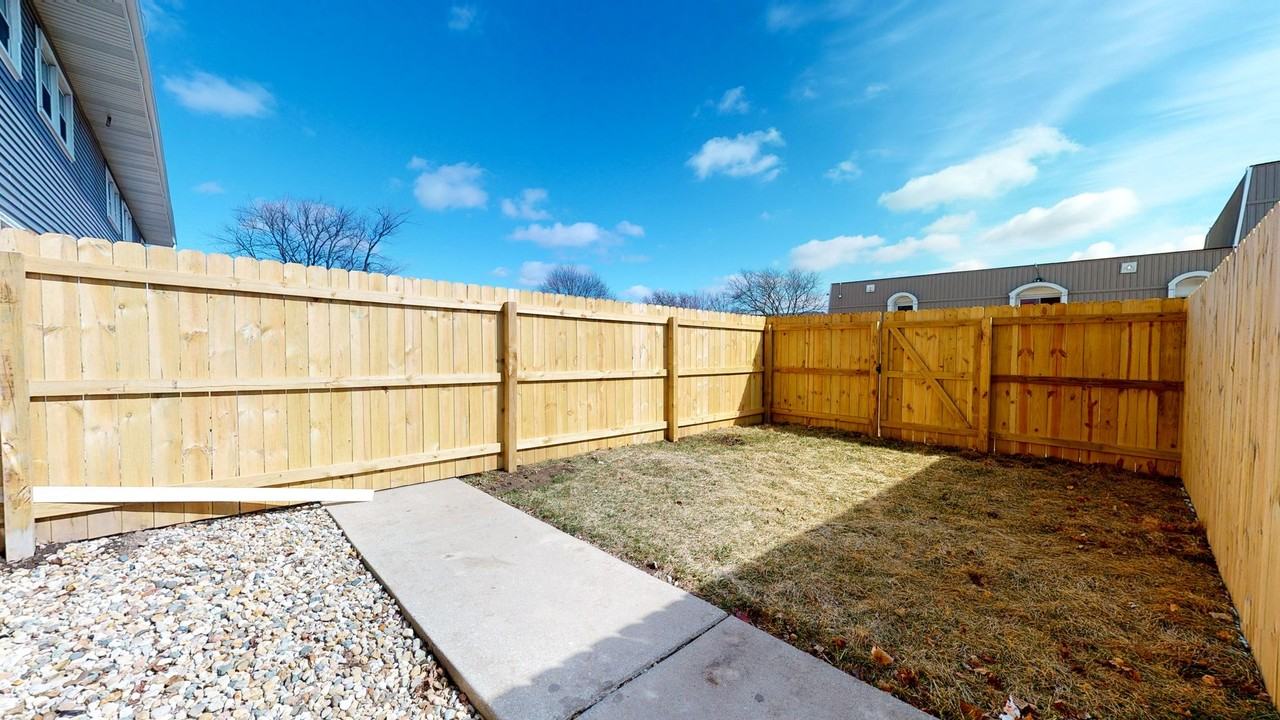 2203 Todd Dr - Photo 7 of 8