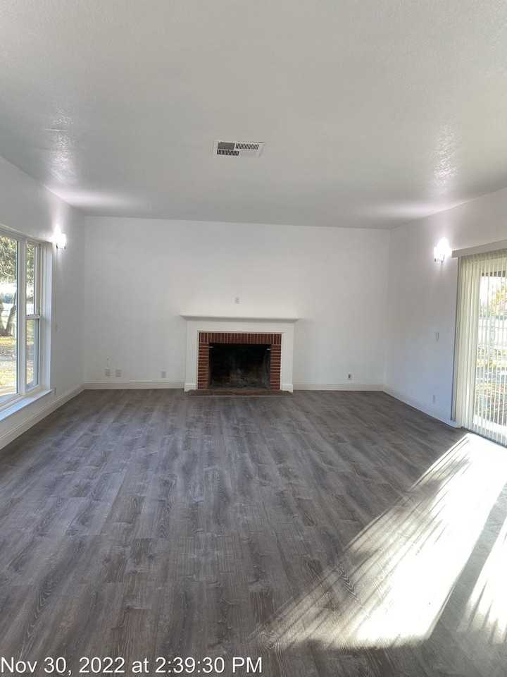 9302 Grant Line Rd - Photo 4 of 23