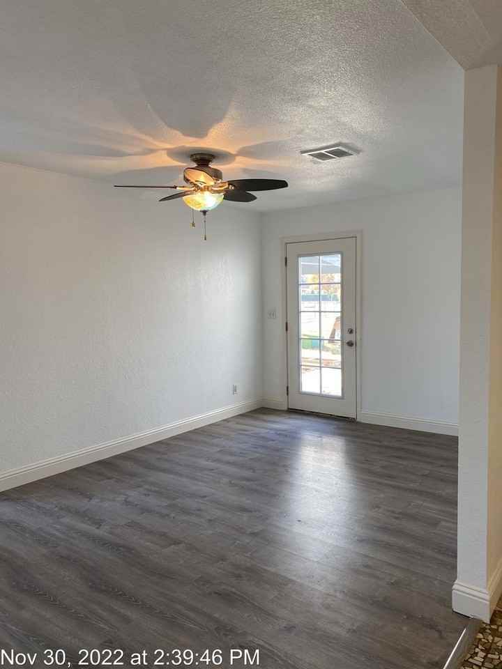 9302 Grant Line Rd - Photo 5 of 23