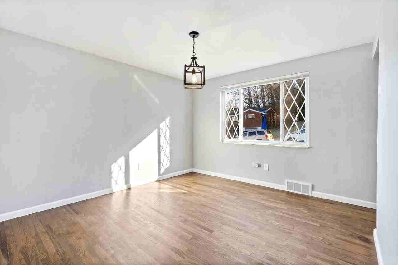 217 Key Dr - Photo 4 of 16