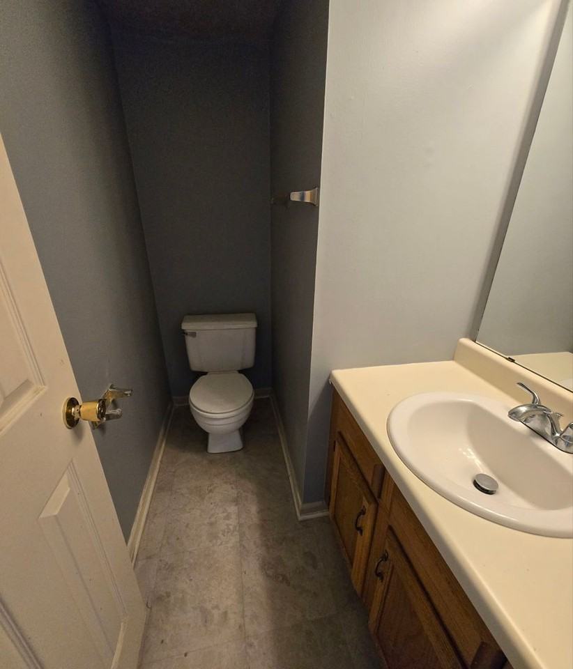 5304 Whisperwood Ct - Photo 4 of 8