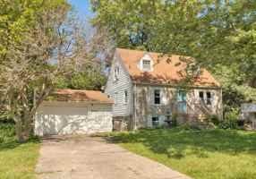 featured image of 713 Maxwelton Dr