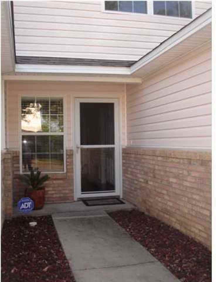 965 Scenic Oak Ln - Photo 2 of 14