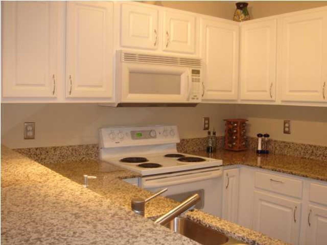 965 Scenic Oak Ln - Photo 4 of 14