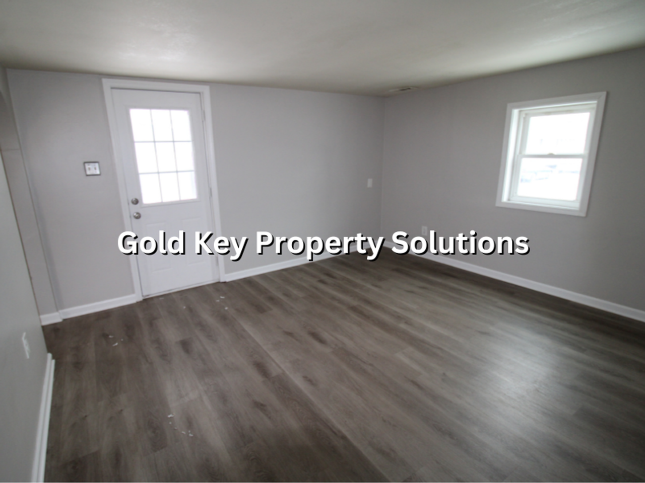 2324 Chase St - Photo 6 of 16