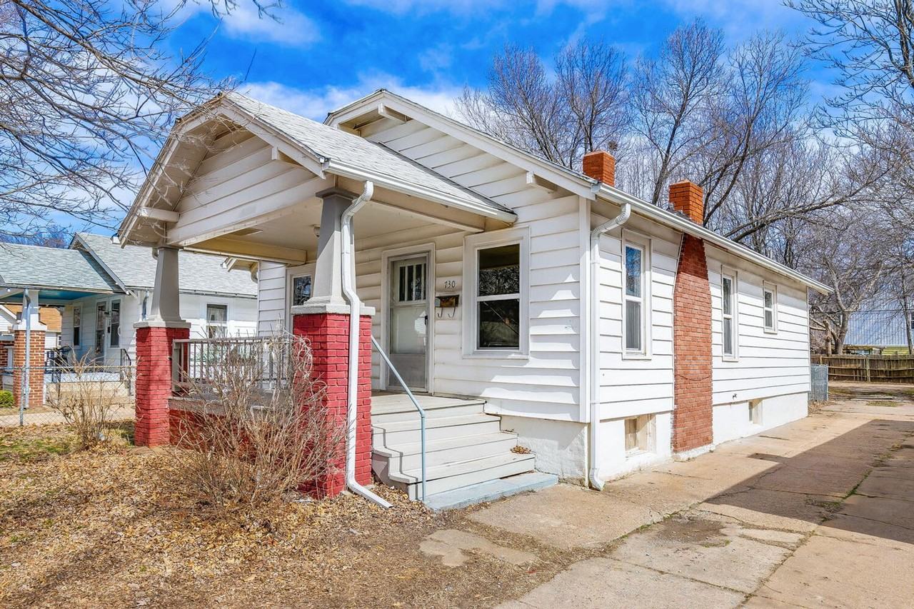 730 S Volutsia Ave - Photo 2 of 13