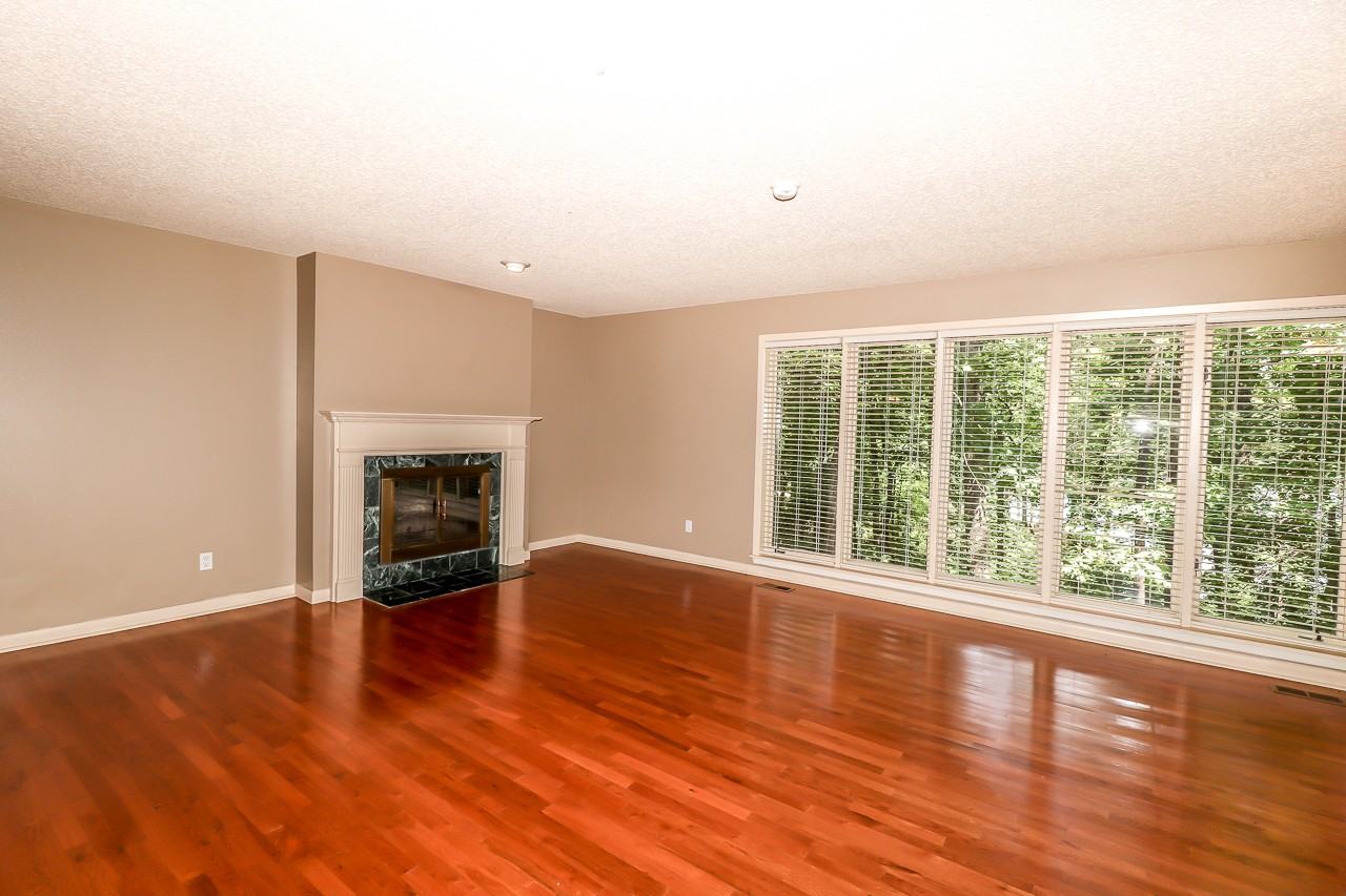 6 Castellon Dr - Photo 6 of 44