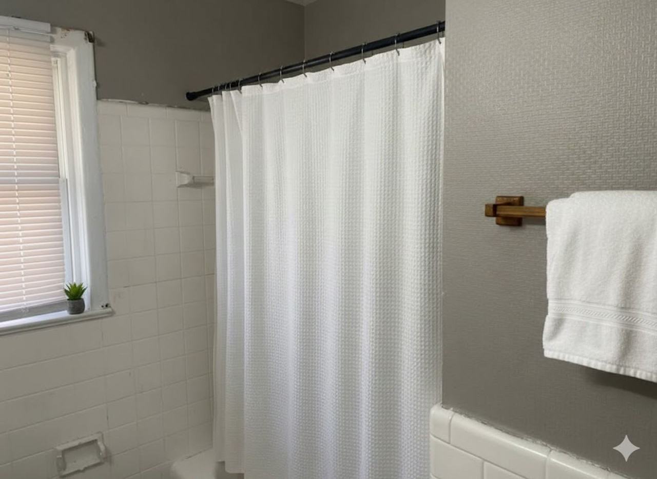 329 Richmond Dr - Photo 5 of 11