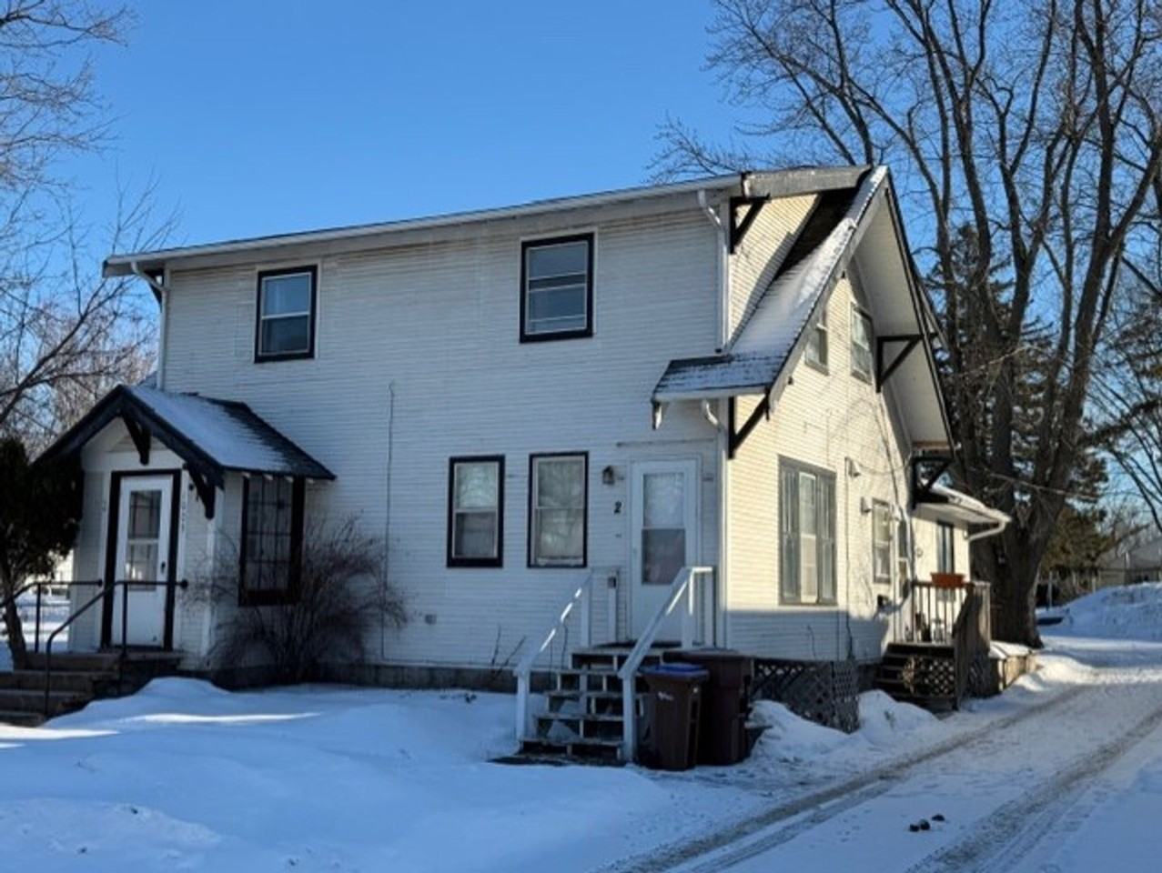 1005 S 6th St #3 - Photo 2 of 6