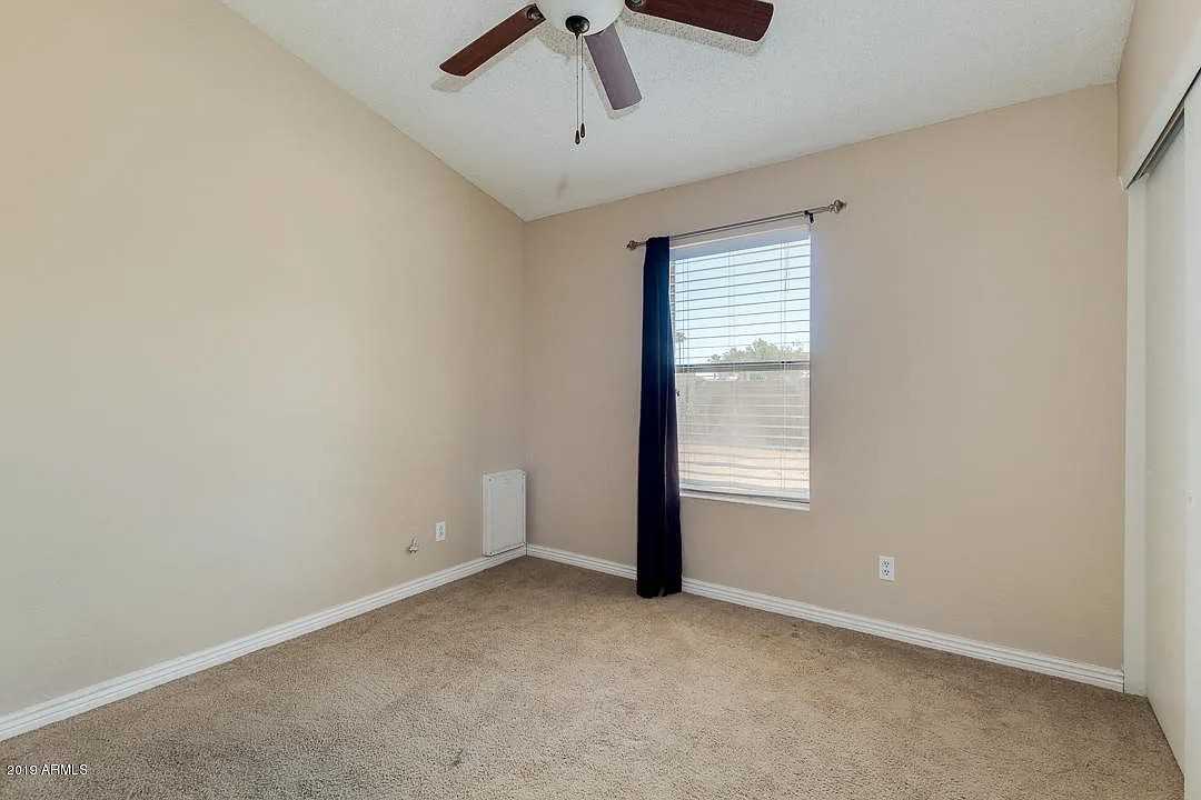 15002 N 62nd Dr - Photo 2 of 19