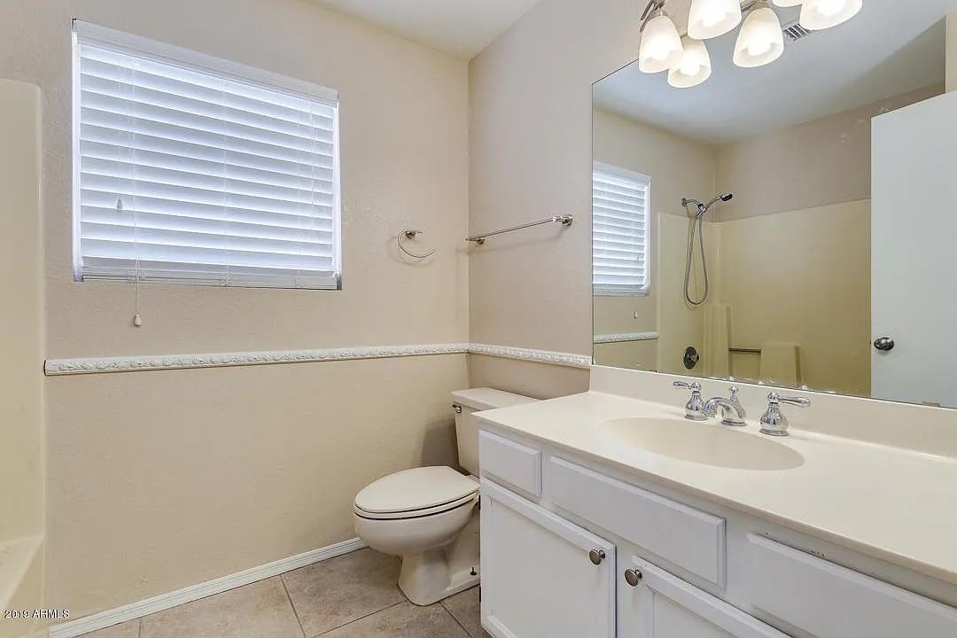 15002 N 62nd Dr - Photo 3 of 19