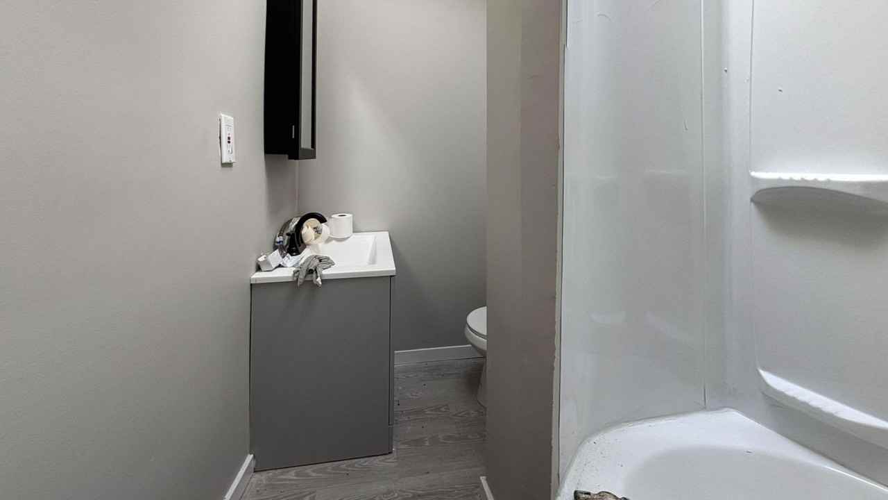 2644 S Felton St - Photo 4 of 15