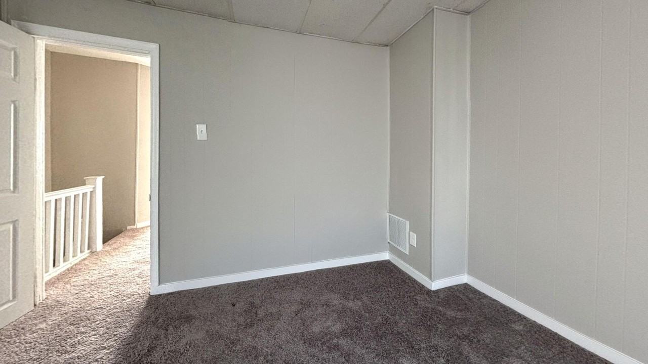 2644 S Felton St - Photo 6 of 15