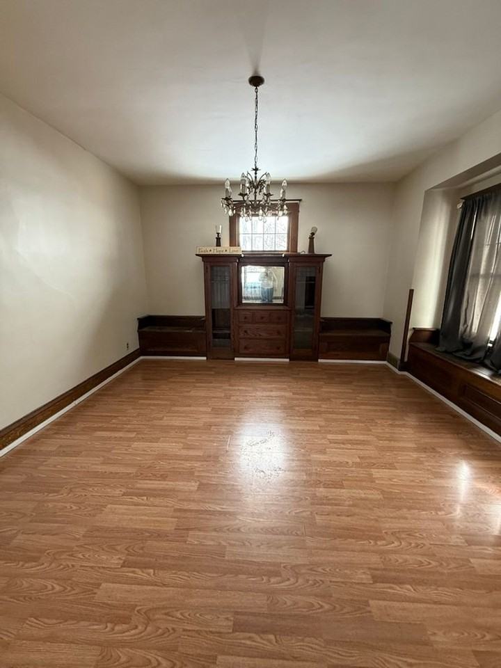 9 W Moody Ave - Photo 3 of 8