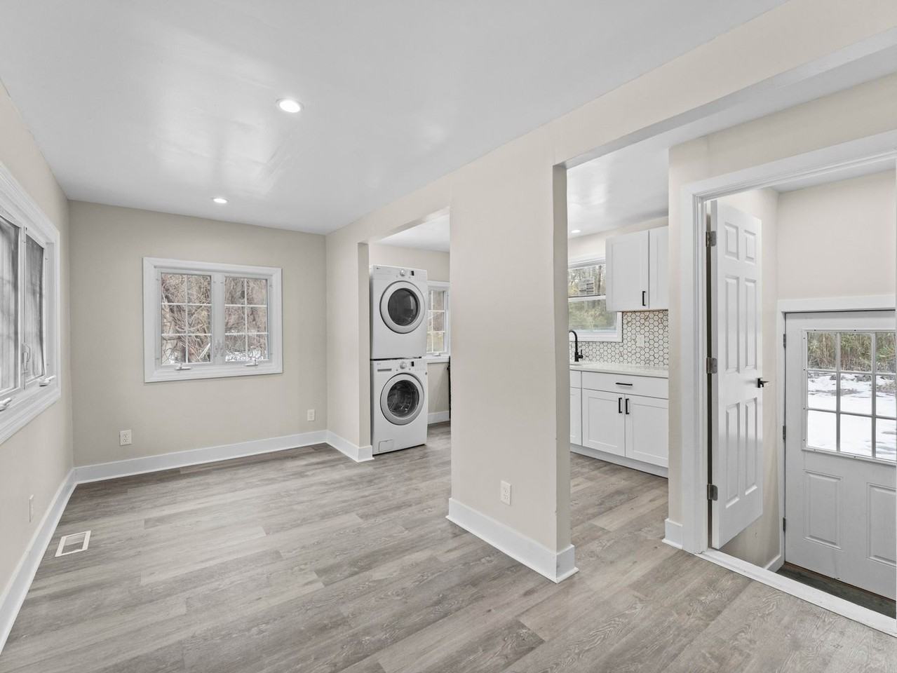 30 Marygold Ave - Photo 3 of 23