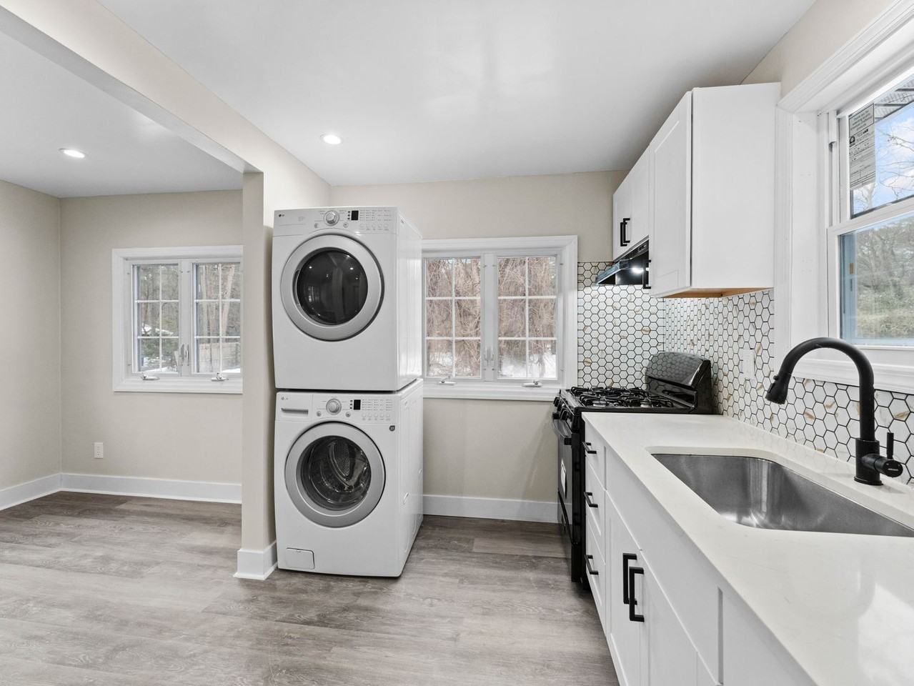 30 Marygold Ave - Photo 4 of 23