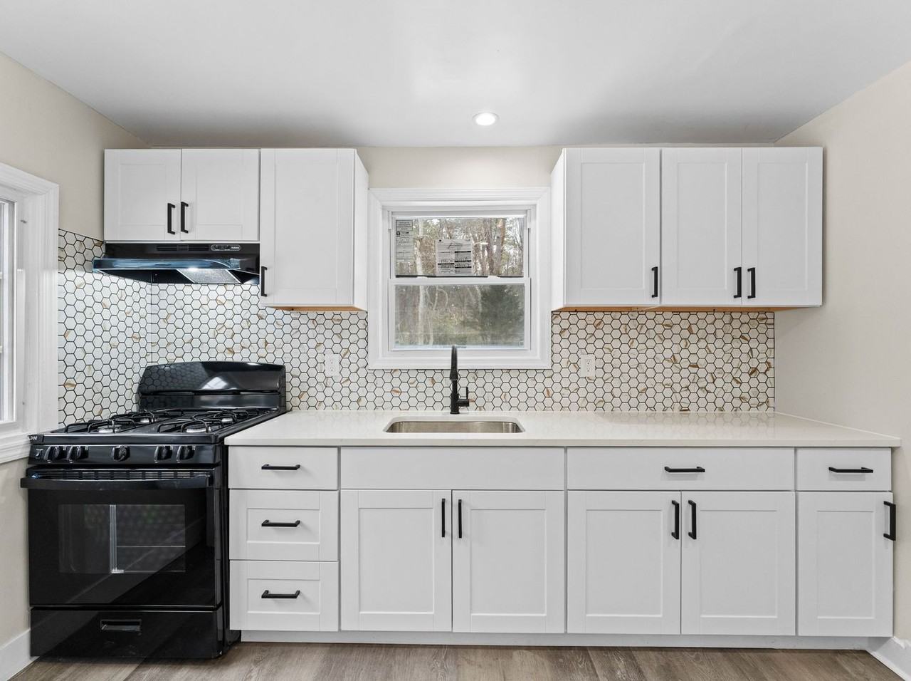 30 Marygold Ave - Photo 5 of 23