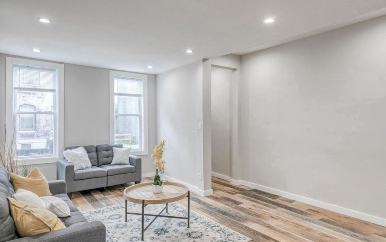 2021 W Oxford St - Photo 3 of 28