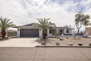 featured image of 3062 Shoshone Dr