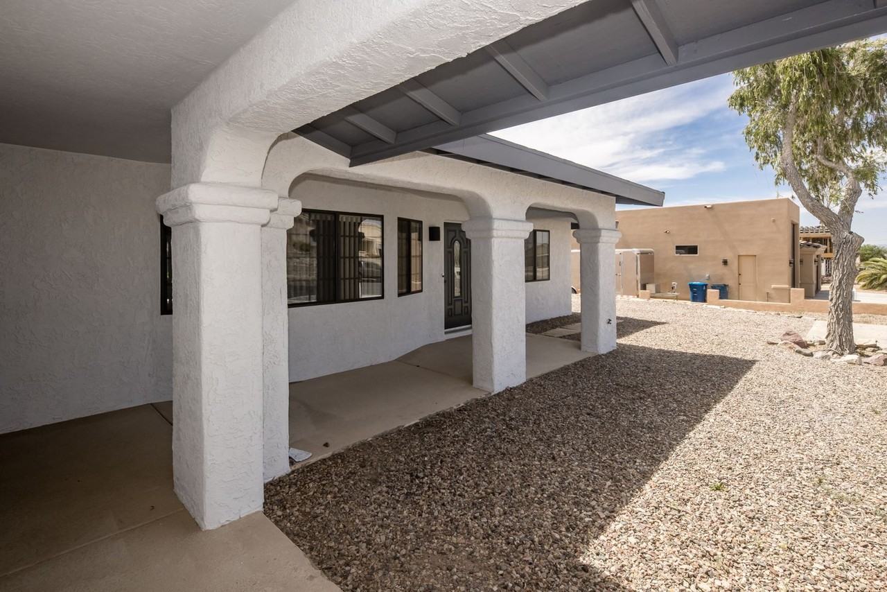 3062 Shoshone Dr - Photo 7 of 47