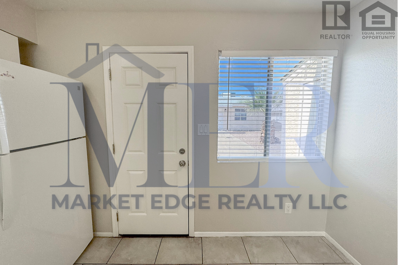 308 E Vogel Ave #6 - Photo 7 of 20