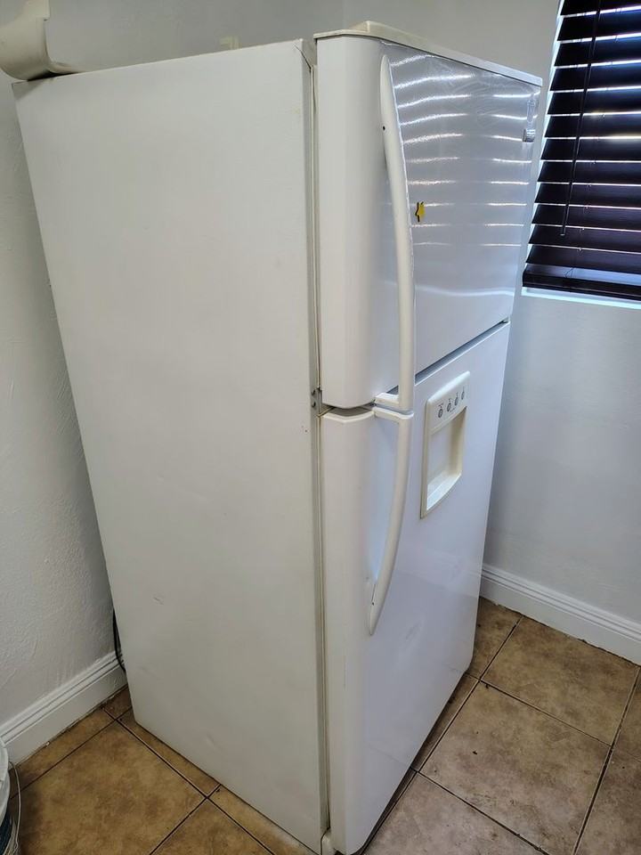 710 Sequoia Dr - Photo 3 of 15