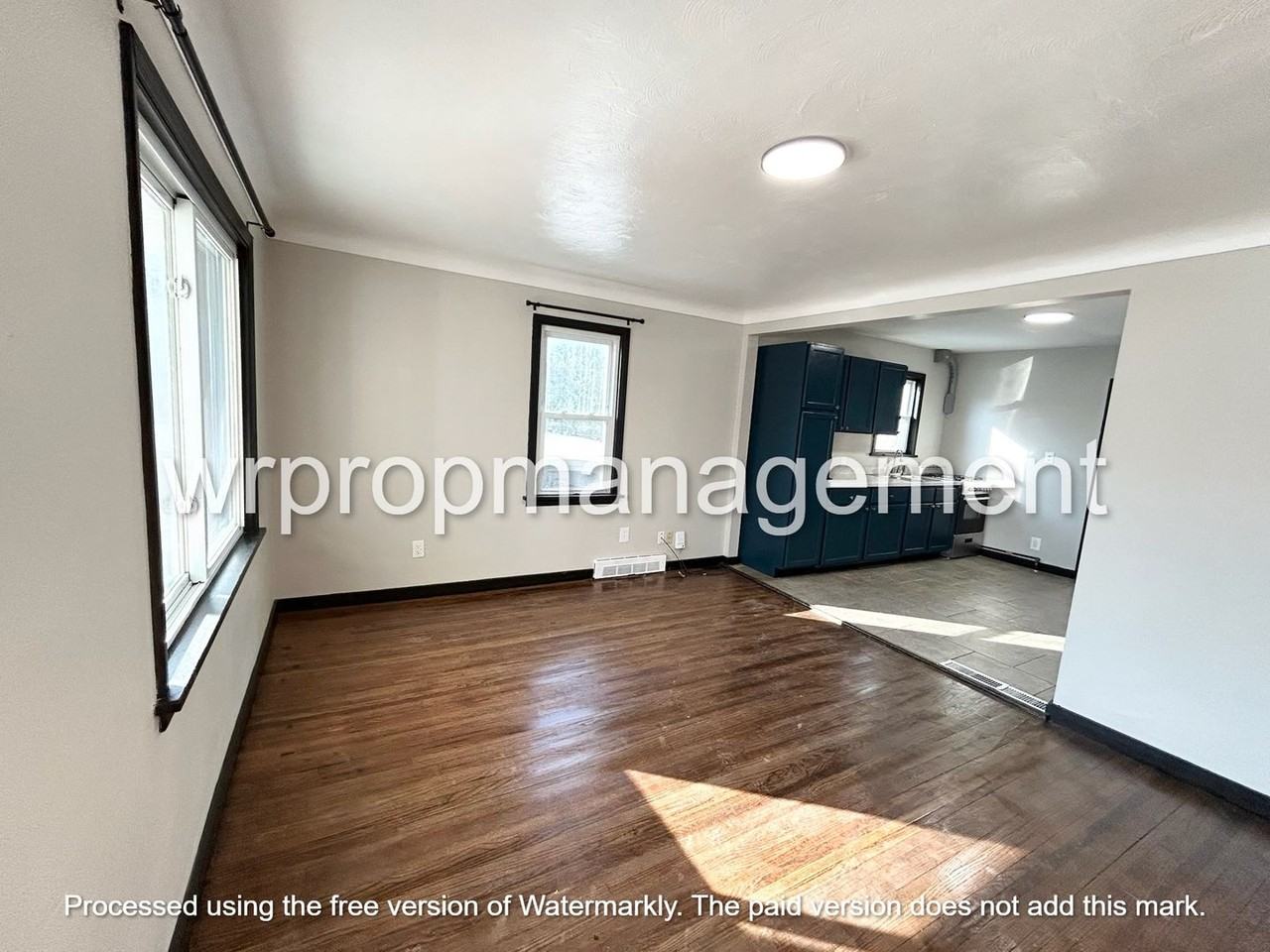 4933 Statesville Dr - Photo 3 of 8