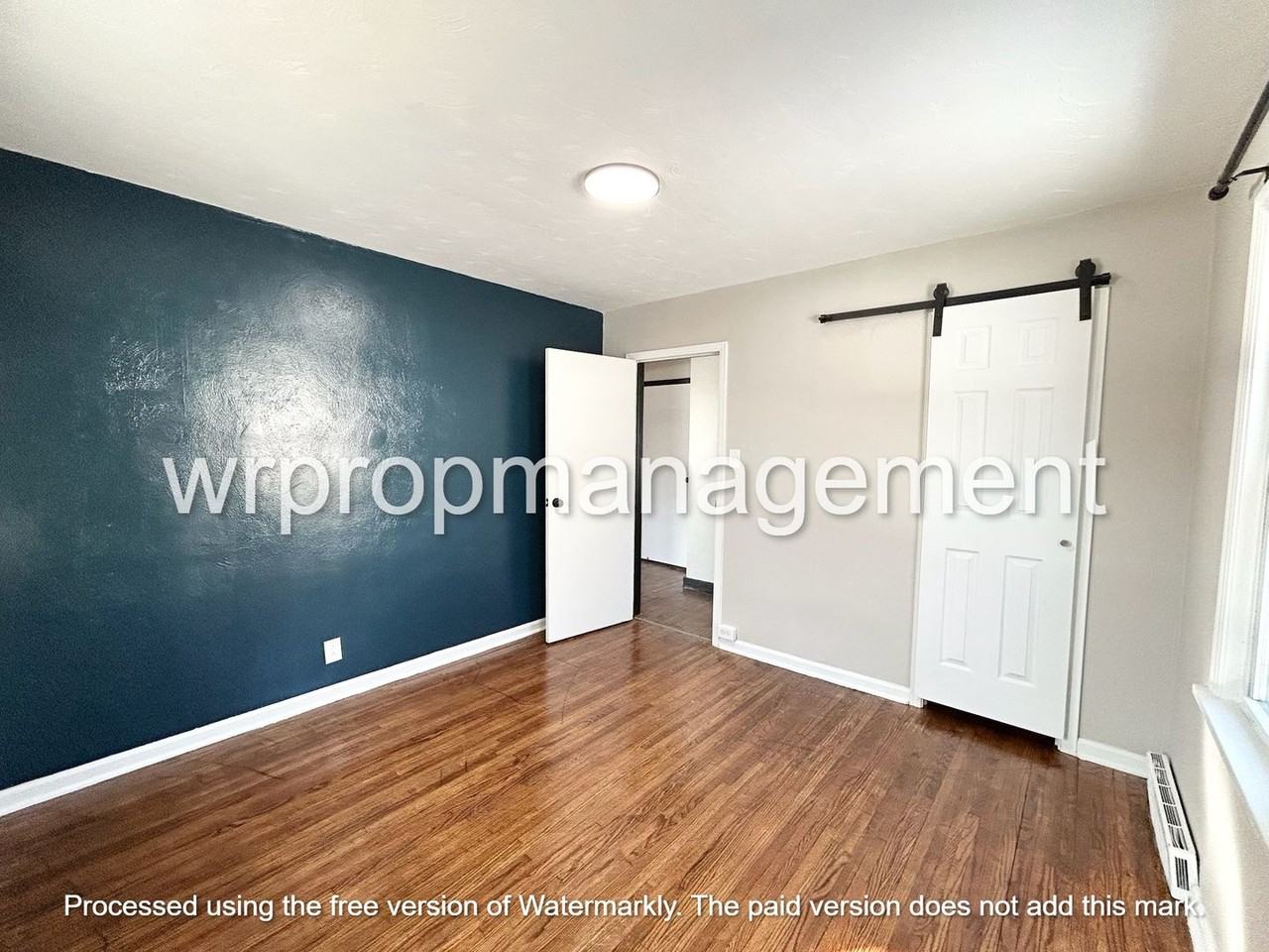 4933 Statesville Dr - Photo 6 of 8