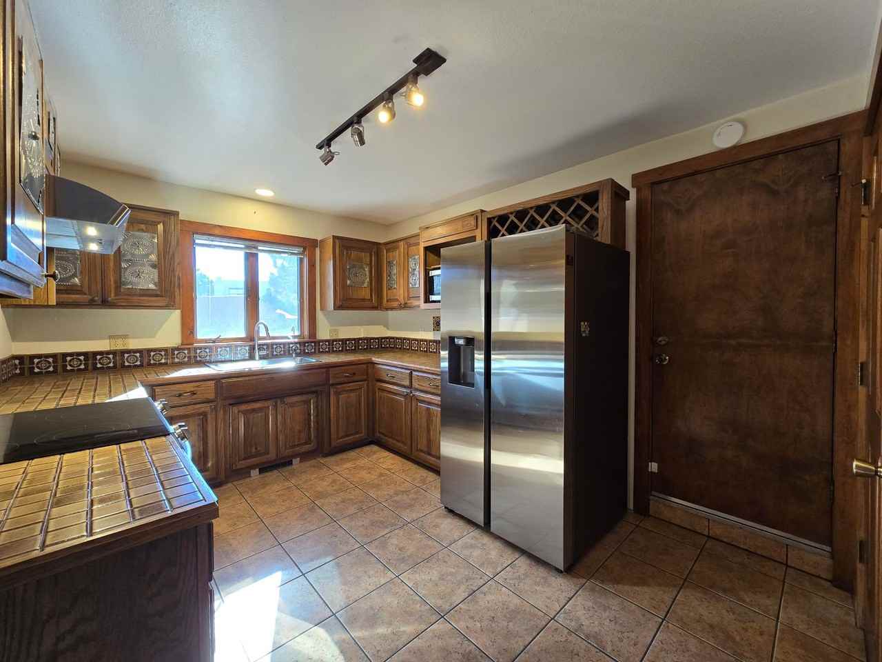 2835 Don Quixote - Photo 6 of 38