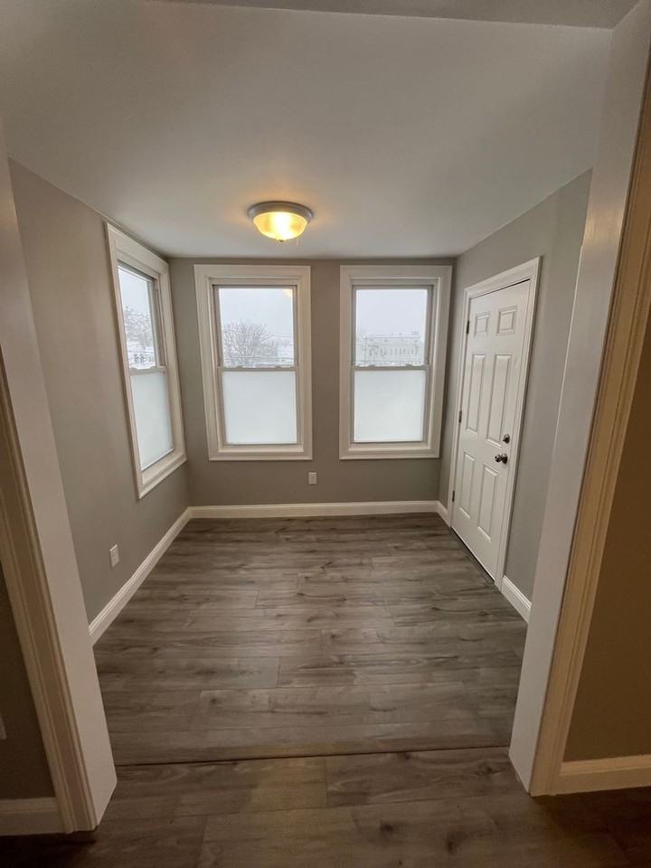 66 Dalton St - Photo 5 of 13