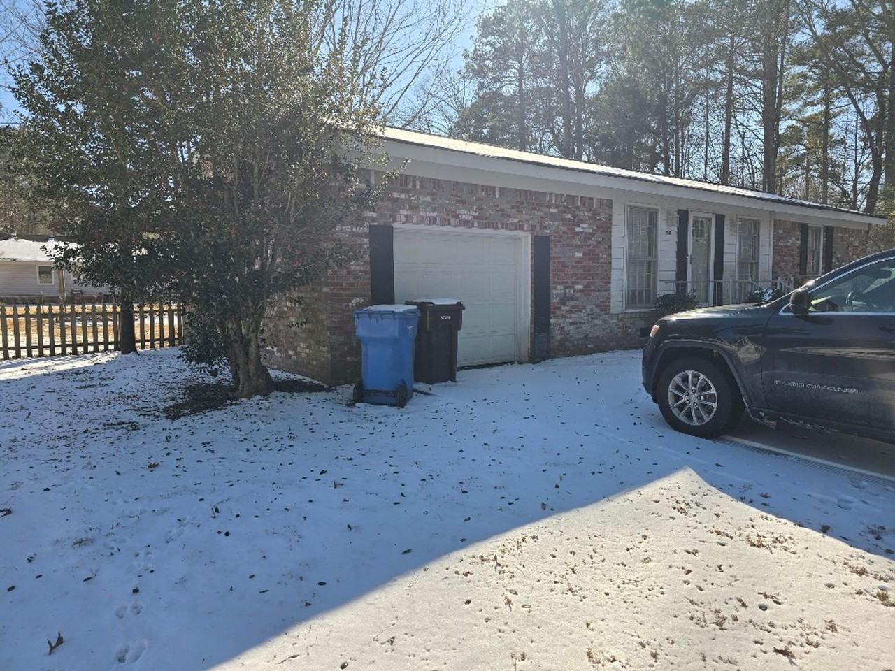 1040 Erie St - Photo 2 of 30