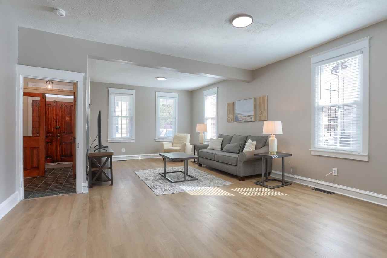 1232 Lafayette St - Photo 7 of 37