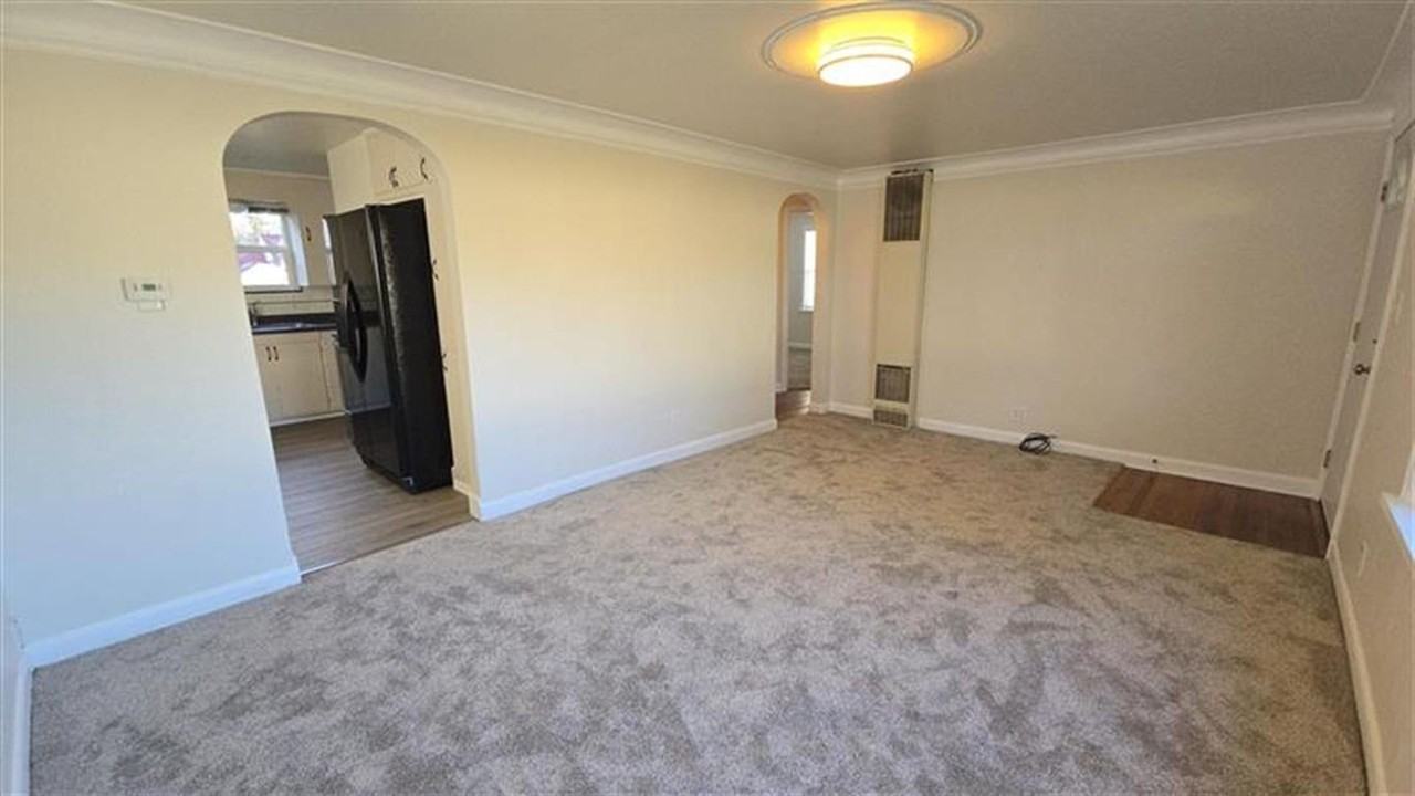 1221 S 12th St - Photo 2 of 12