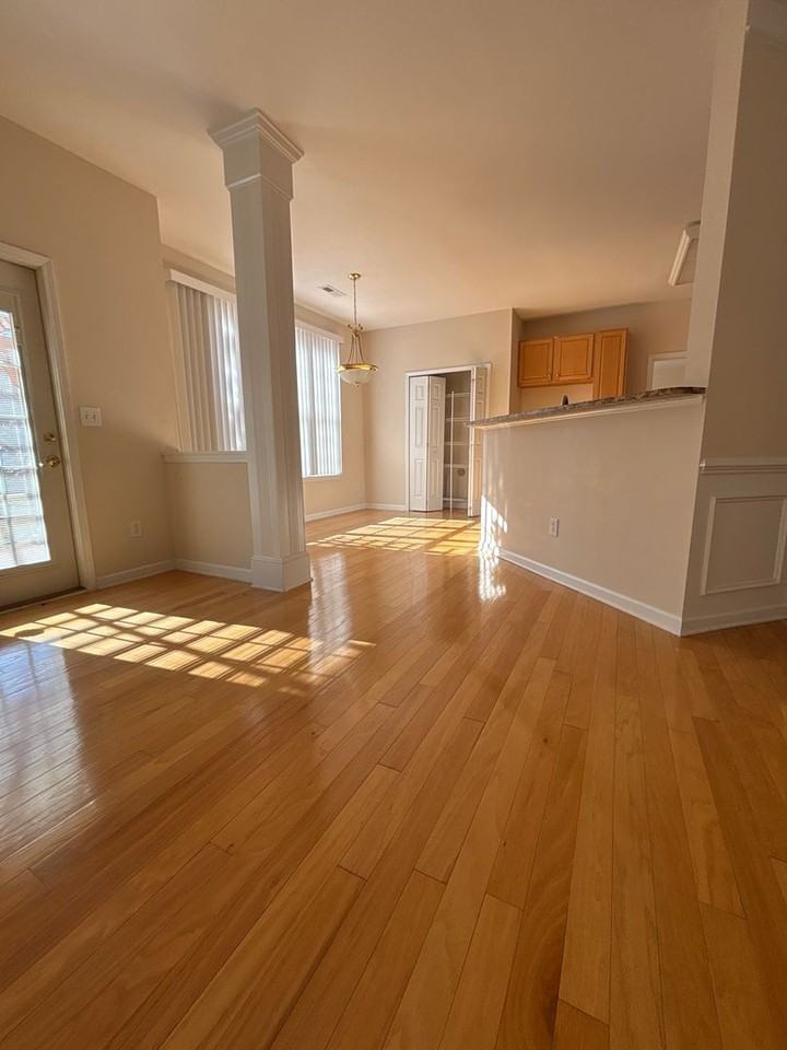 202 Branchester Ct - Photo 3 of 25