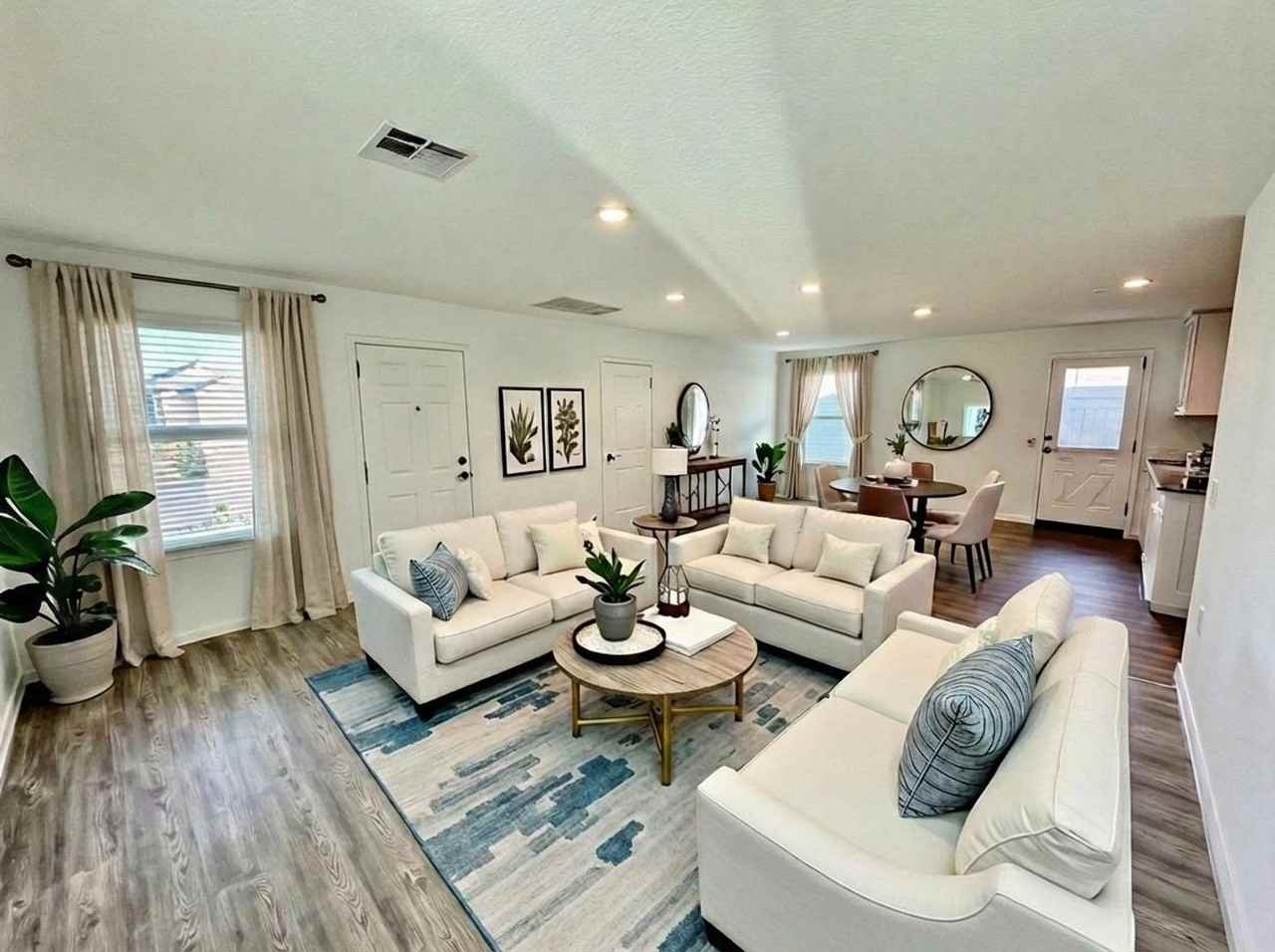 4546 Glades Way - Photo 2 of 34