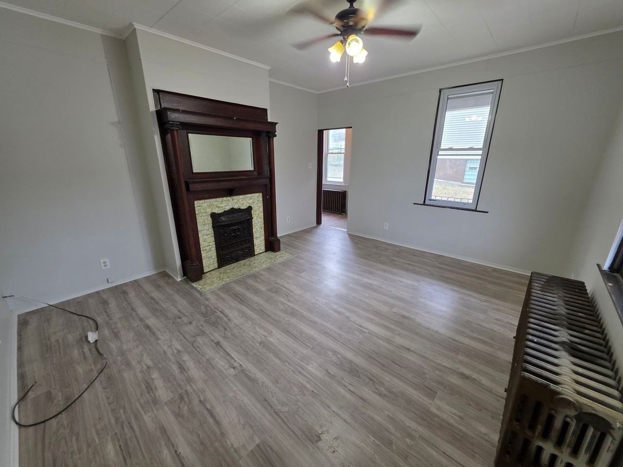 2504 Olympia St - Photo 7 of 33