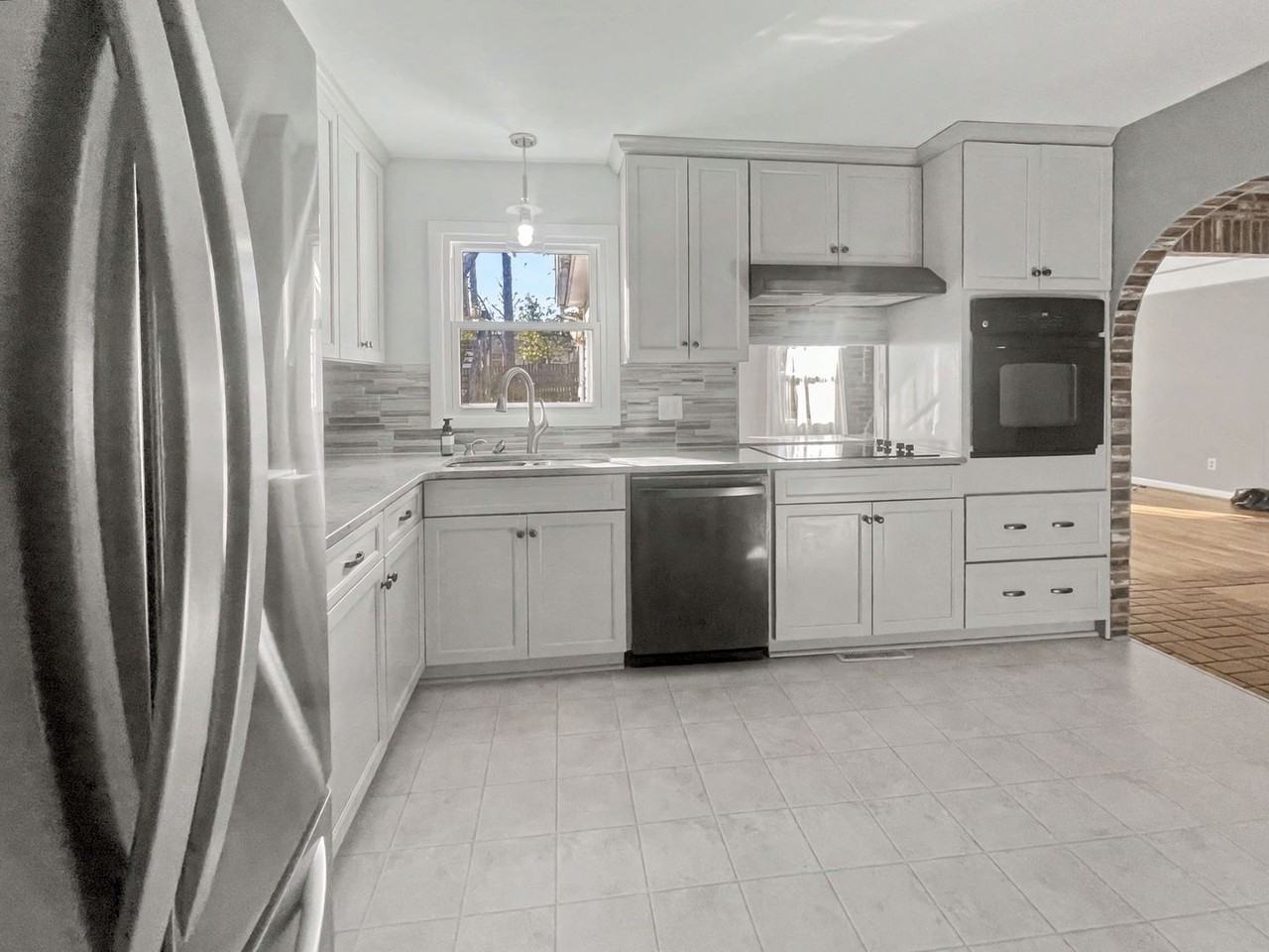 3222 S Elm Eugene St - Photo 3 of 36