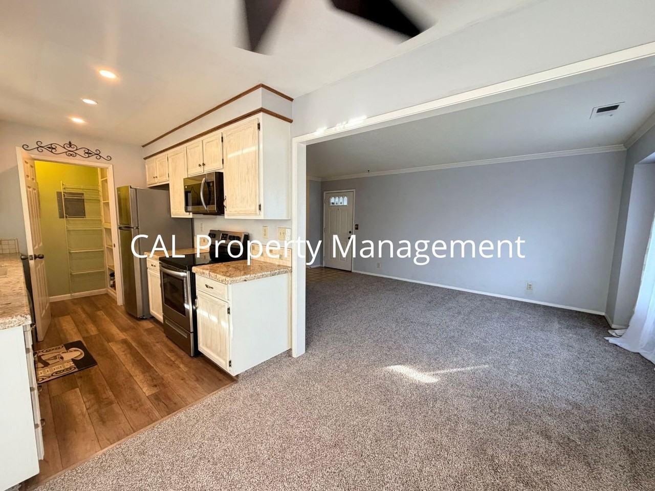 1062 Padre Dr #3 - Photo 6 of 21