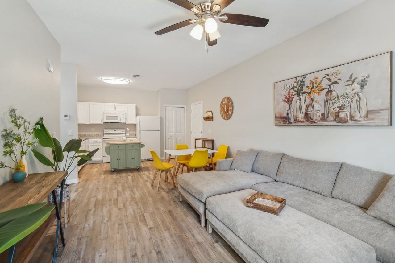 14524 N Nebraska Ave #204A - Photo 2 of 10