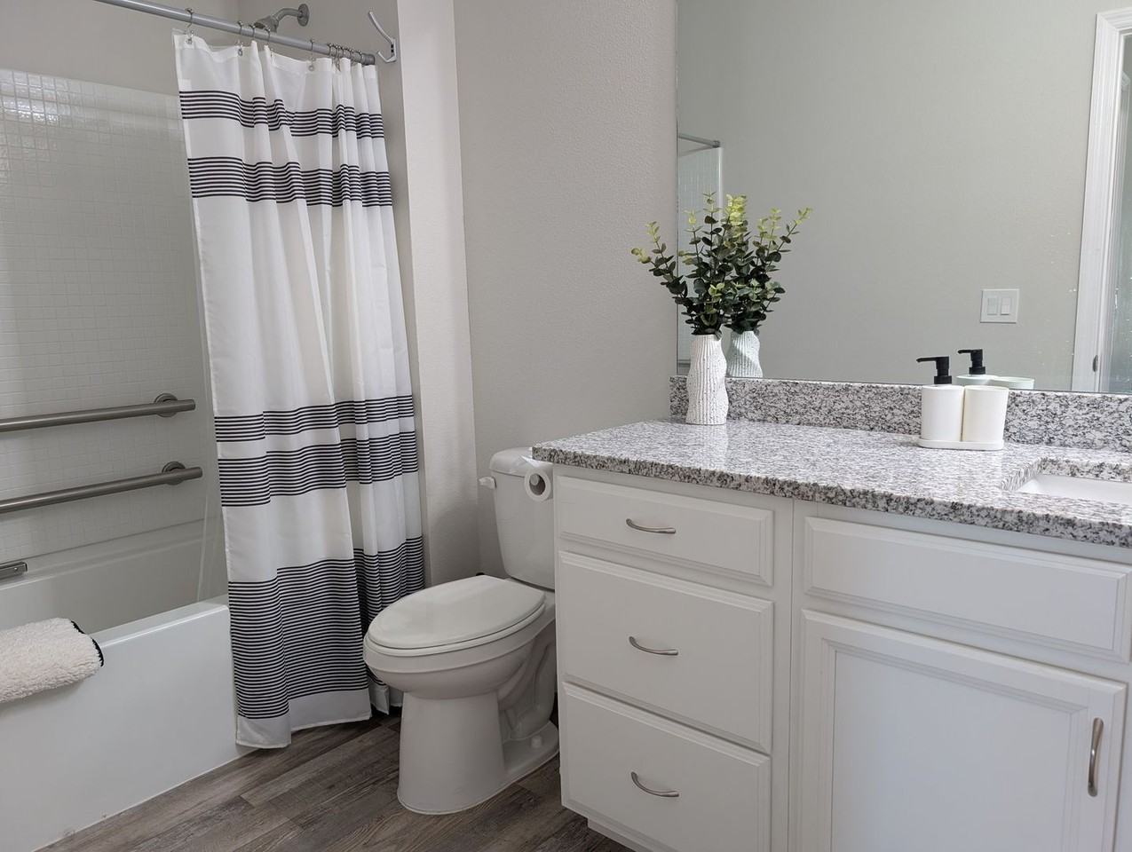 14524 N Nebraska Ave #204A - Photo 7 of 10