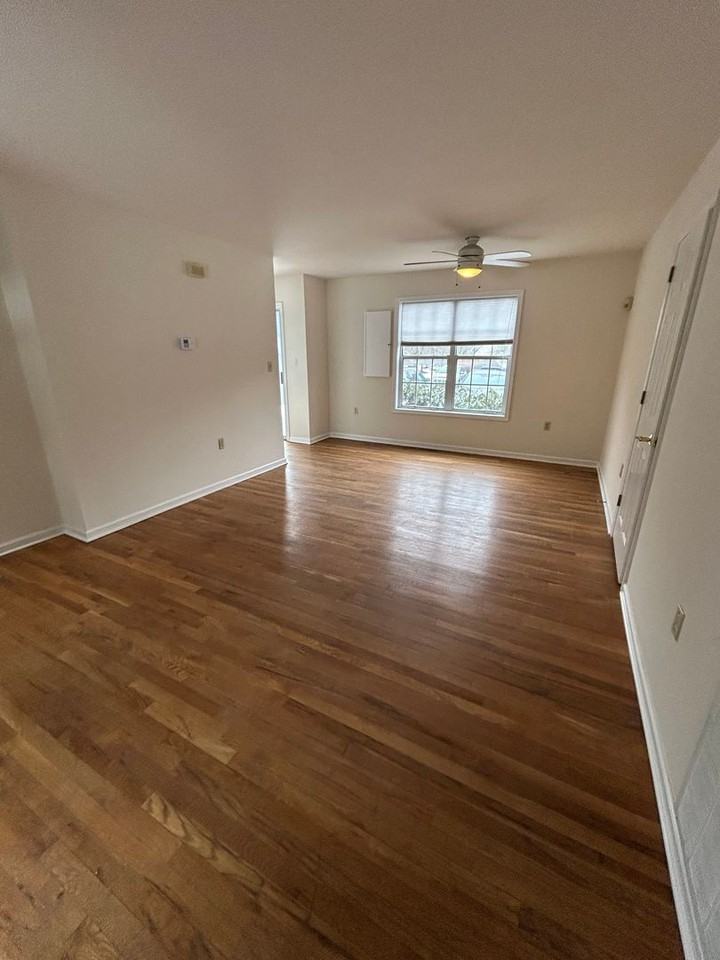 201 Walnut Grove Rd - Photo 5 of 16