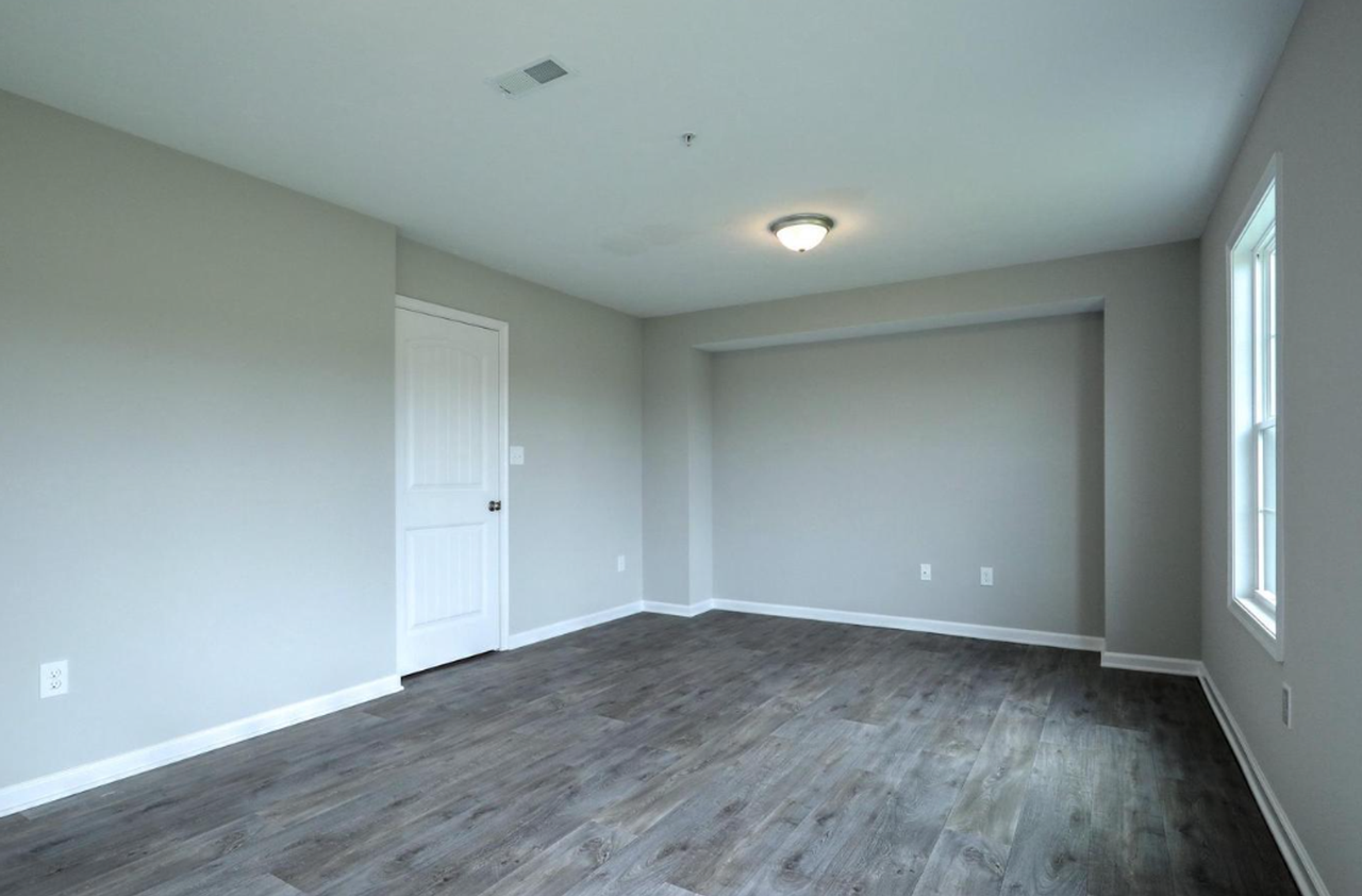 54 Hudson Blvd - Photo 6 of 27