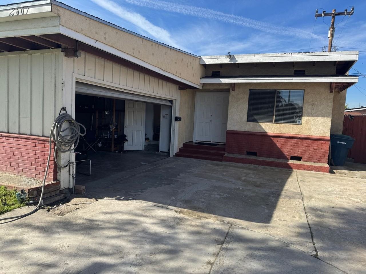 13607 Charlemagne Ave - Photo 2 of 21