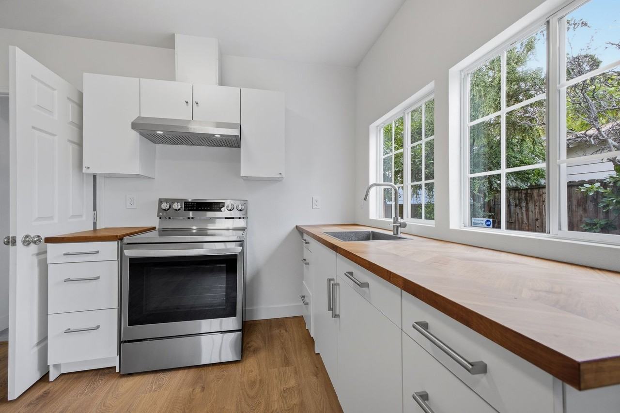 570 W Montana St - Photo 4 of 11