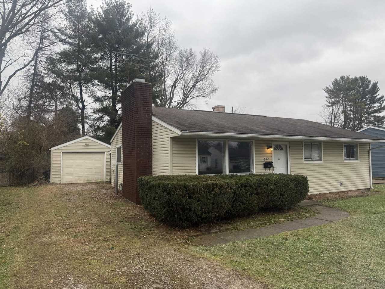 684 Saratoga Ave - Photo 2 of 13