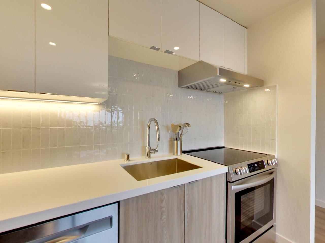 4120 Fulton St - Photo 2 of 17