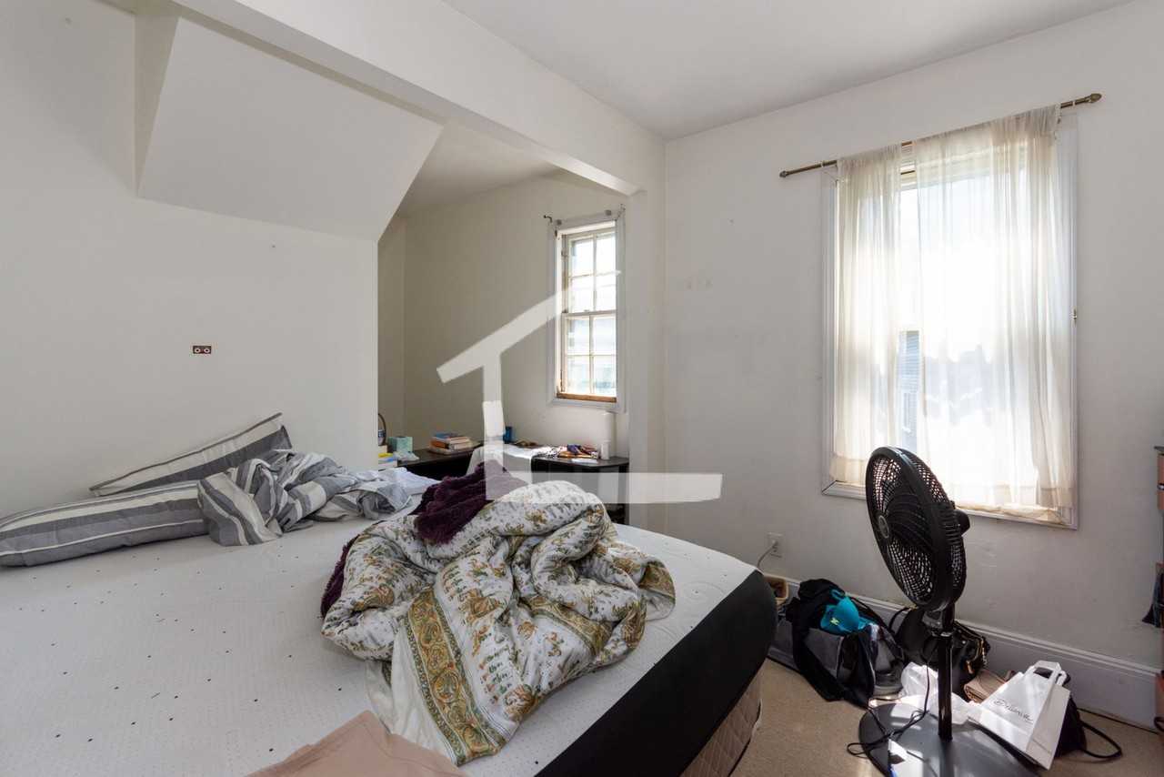 143 Kilsyth Rd - Photo 5 of 41