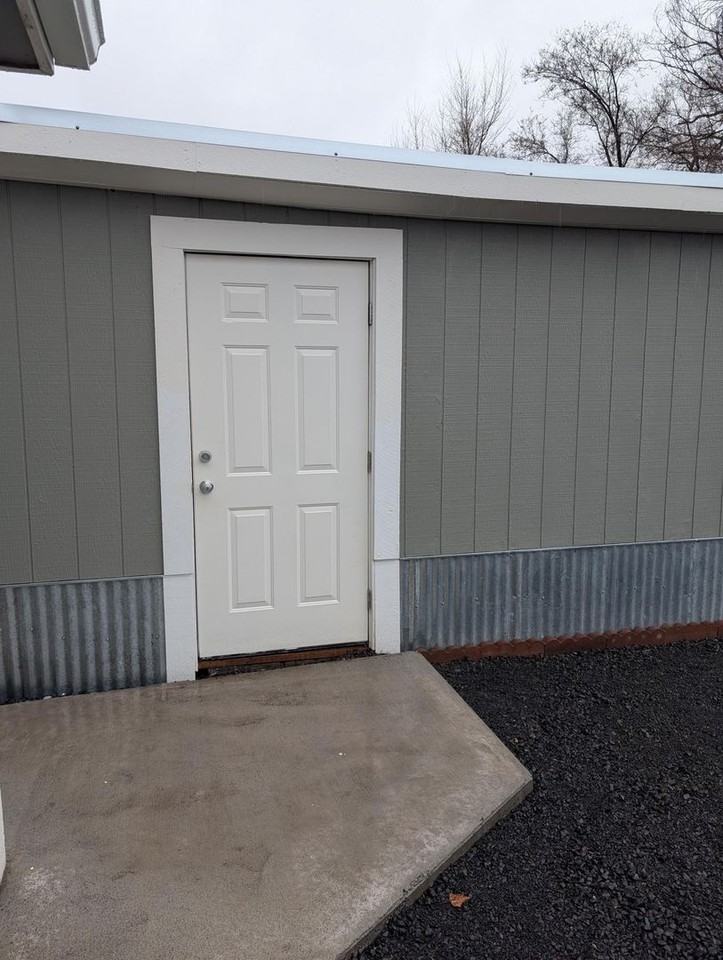 3414 Emerald St - Photo 4 of 12